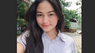 Cerita Seks Cewek Lesbian Yang Mengidolakan Selangkangan